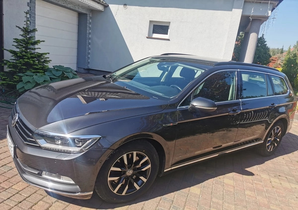 Volkswagen Passat cena 74800 przebieg: 190000, rok produkcji 2018 z Raszków małe 92